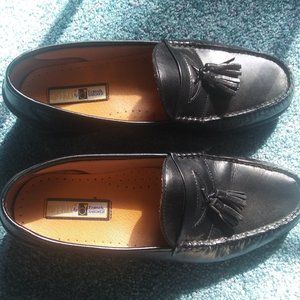 Black Slip-On Dress Shoes w Tassels